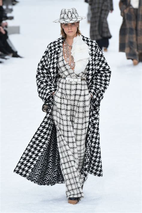 vestiti chanel autunno inverno 2019|Chanel fashion week.